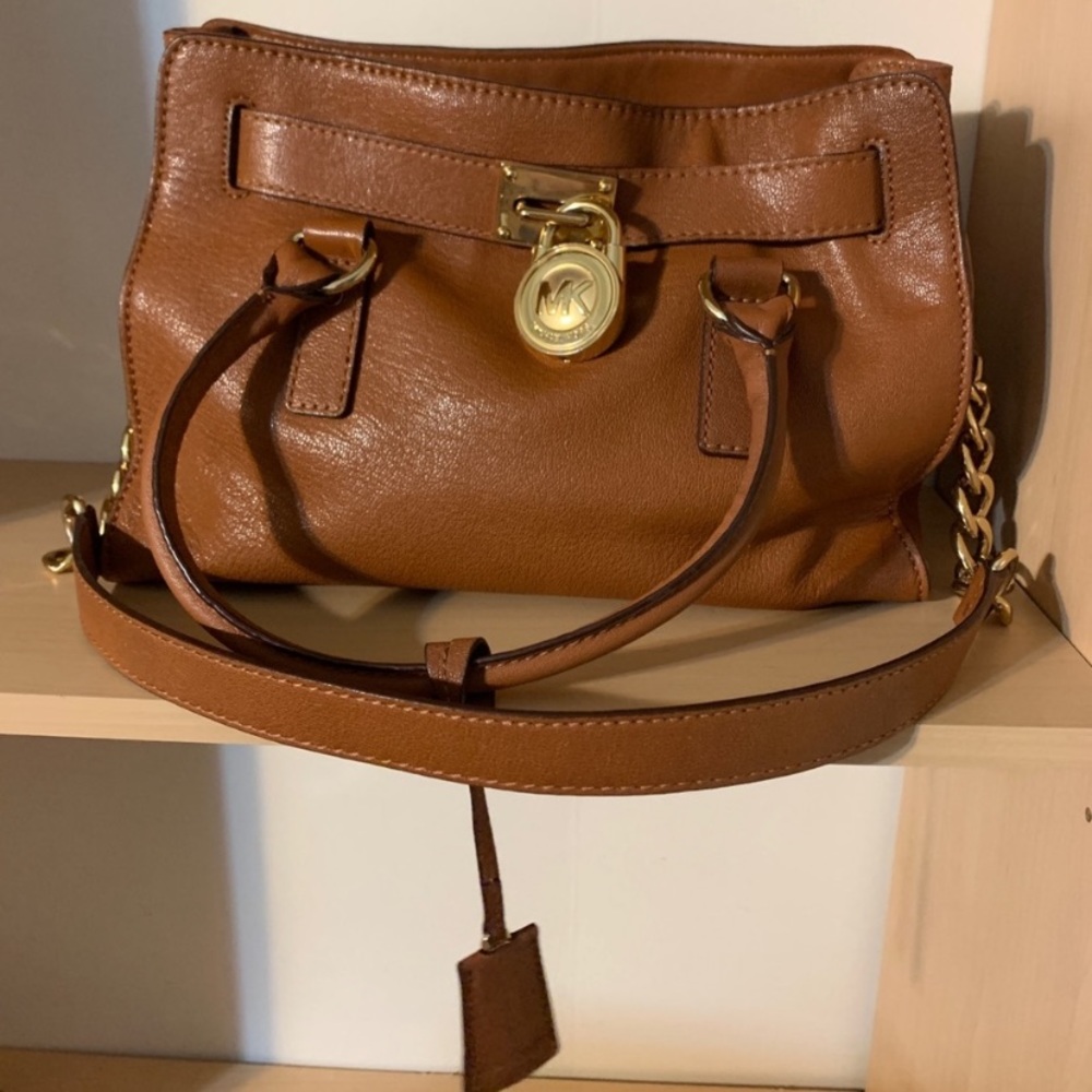 MICHAEL KORS- Hamilton Medium Lock and Key Satchel